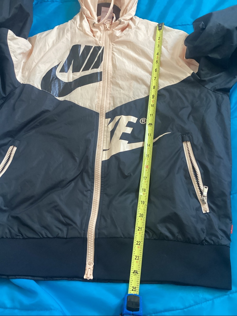 Nike Windrunner jacket - Picture 7 of 7